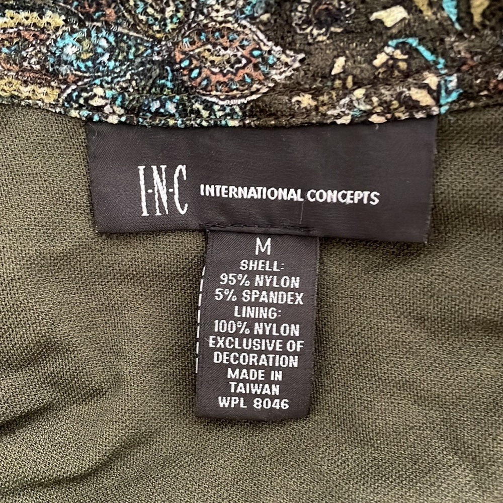 patterned INC button-up - Picture 3 of 4